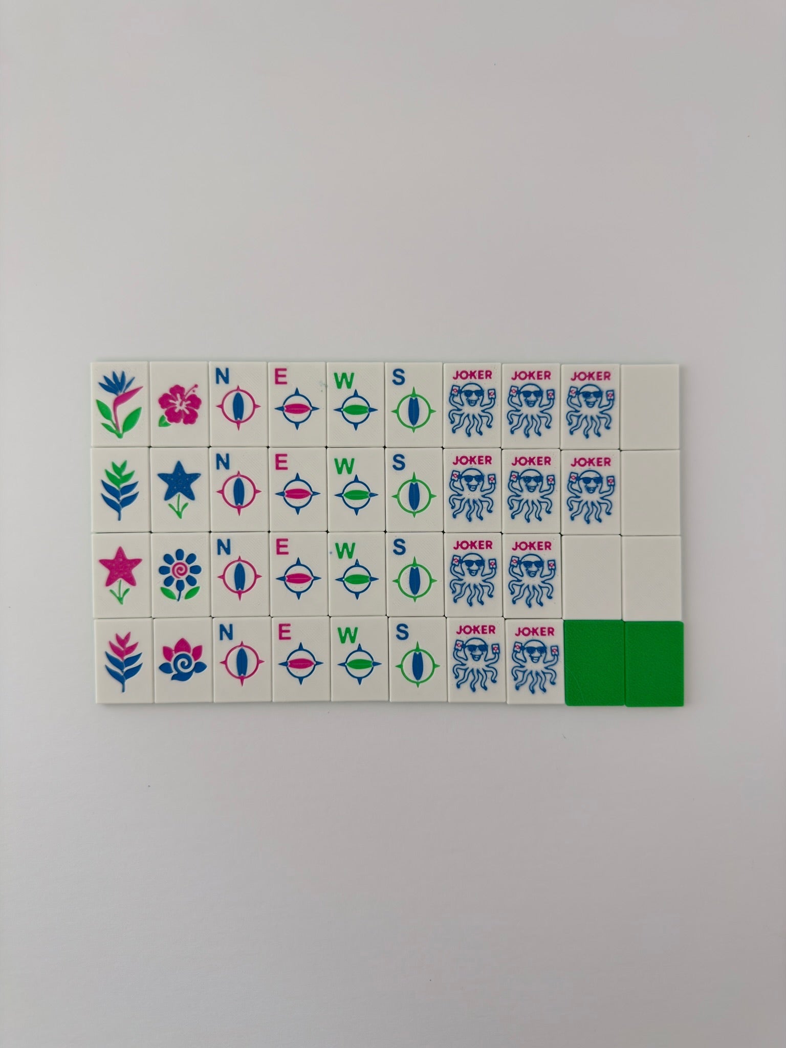 Mahjong on the Go - Holiday Edition